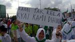 Ribuan Santri Turun ke Jalan Dalam Aksi Bela Mbah Moen