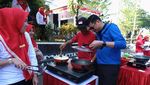 Gantengnya Bupati Gowa yang Sering Kulineran Bareng Warganya