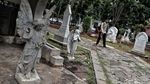 Napak Tilas Sisa-sisa Kolonial Belanda di Museum Taman Prasasti