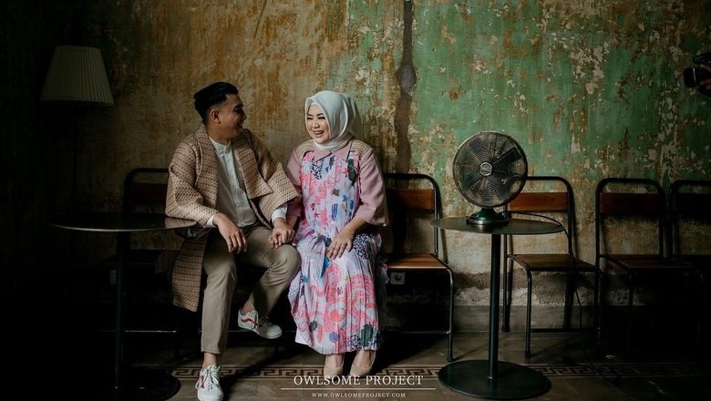 Buku Tenung yang Jadi Suvenir Pernikahan Risa Sarawati Segera Terbit Buku Tenung yang Jadi Suvenir Pernikahan Risa Sarawati Segera Terbit