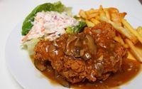 Diberi Uang Untuk Beli Buku Mewarnai, Anak Ini Justru Beli Makanan Kesukaannya