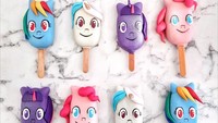 Kuda fantasi Unicorn juga bisa jadi cake pop yang menggoda. Cake ini cocok jadi souvenir ulang tahun. Foto: instagram @shaunteocrations