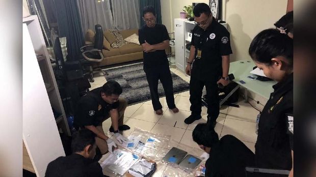 Apartemen Joko Driyono digeledah Satgas Antimafia Sepak Bola.