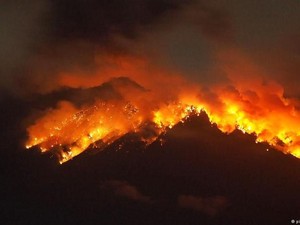 Citra Satelit Ungkap Penyebab Letusan Gunung Agung di Bali