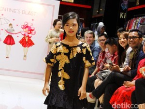 Hari Valentine, Anak-anak Down Syndrome Jadi Model di Fashion Show Alleira