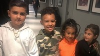 Selain North West, Caiden juga dekat dengan anak-anak klan Kardashian lainnya. Dok. Instagram/caiden817