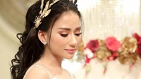 Sayang, Bella Luna tak bersedia menampilkan sosok suaminya. Foto: Dok. Pribadi