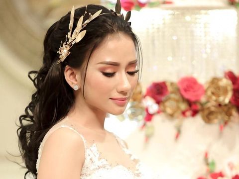 Kemeriahan Oscar 2019, Anggita Sari Tak Diakui sebagai Istri