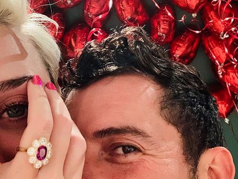 Orlando Bloom Beri Cincin Tunangan yang Mirip ke Katy Perry dan Miranda Kerr