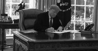 Trump Deklarasikan Darurat Nasional Demi Bangun Tembok Batas