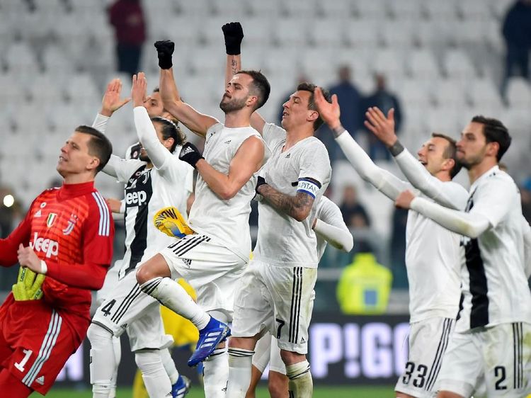 Si Nyonya Tua Makin Mantap di Puncak Serie A