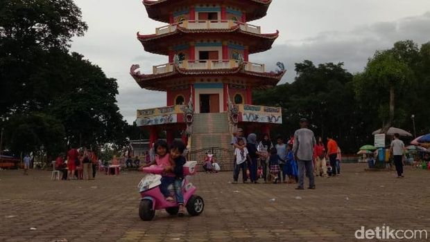 Suasana di Pulau Kemaro jelang perayaan Cap Go Meh. Ada 800 personel polisi yang disiagakan