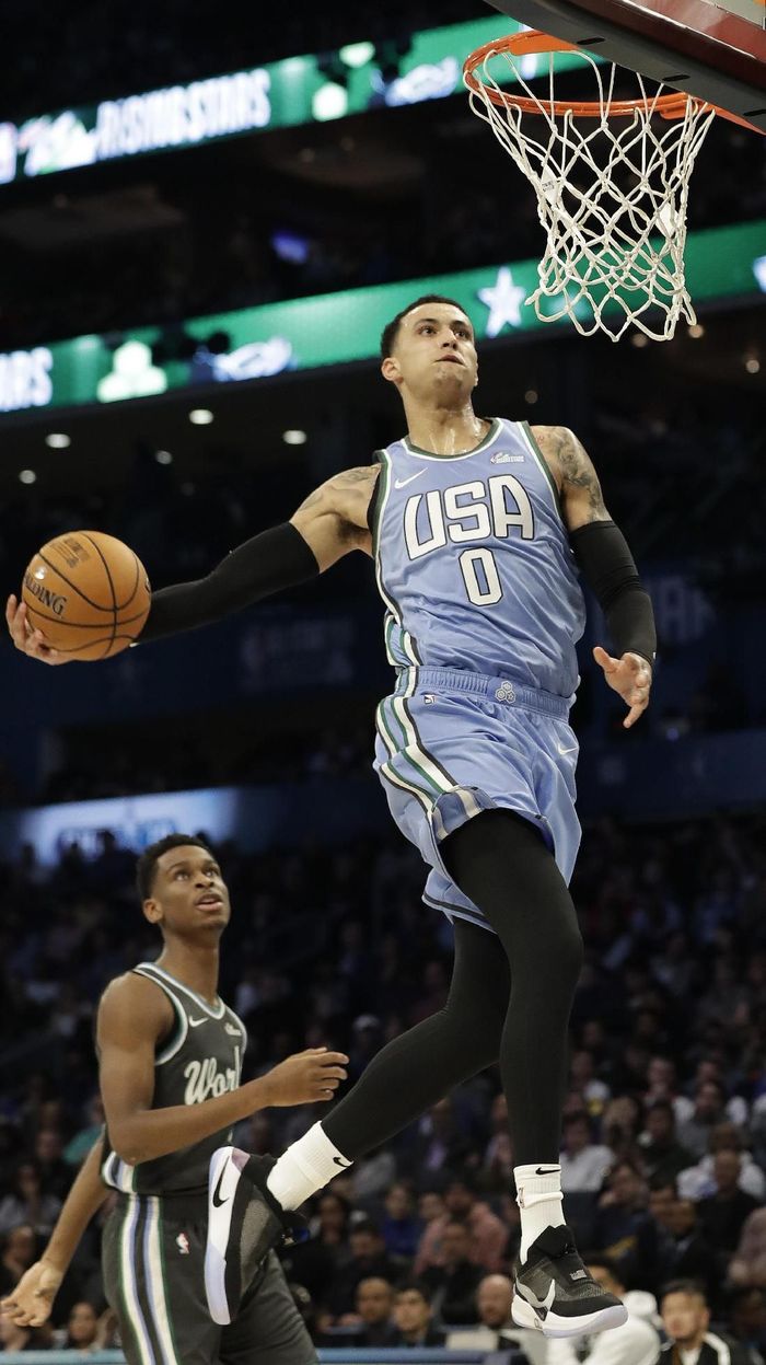 Tim AS Kalahkan Tim Dunia di Rising Star Challenge NBA All Star 2019 (AP Photo/Chuck Burton) Tim AS Kalahkan Tim Dunia di Rising Star Challenge NBA All Star 2019 (AP Photo/Chuck Burton)