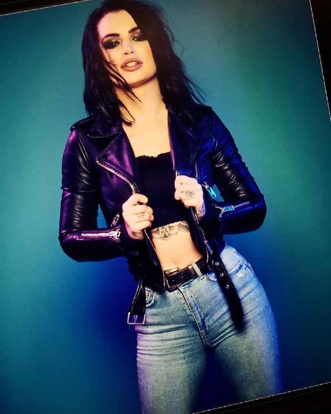 Film itu sendiri menceritakan mengenai bagaimana ia tumbuh dengan orangtua hingga kesuksesannya dalam WWE Diva. Foto: Instagram @realpaigewwe