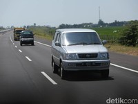 Masak Sih Tol Jokowi Bisa Bikin Ban Meletus?