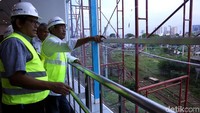 Revitalisasi Stasiun Manggarai merupakan bagian dari proyek pembangunan jalur rel dwiganda atau double-double track yang menghubungkan Cikarang-Manggarai.