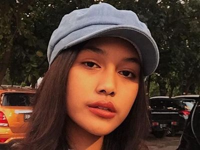 Foto: Manisnya Miss Indonesia 2019 Princess Mikhaela yang Mahir 4 Bahasa