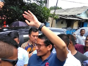 Sandiaga Jenguk Ahmad Dhani yang Ditahan di Rutan Medaeng