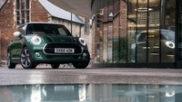 Mobil edisi terbatas ini akan tersedia mulai Maret 2019 di Britania Raya dengan harga £ 29.990 atau sekitar Rp 540 Jutaan. Istimewa/Dok. BMW Group.
