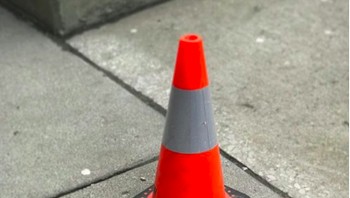 Ia juga suka membuka kelas menggambar. (Foto: Instagram/davidzinn)