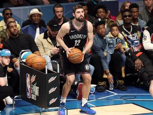 Sisihkan Stephen Curry, Joe Harris Menangi 3-Point Contest