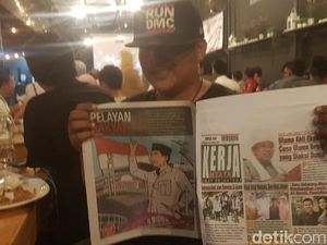 Nobar Debat, Simpatisan Jokowi di Banten Bagi-bagi Tabloid Kerja Nyata