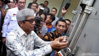 Surat suara yang akan dikirim ke 130 kantor perwakilan di Luar Negeri itu guna mengakomodir warga negara Indonesia yang akan menggunakan hak pilihnya guna memastikan masa depan bangsa.