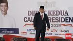 Lambaian Tangan Prabowo Saat Tiba di Lokasi Debat Capres Kedua