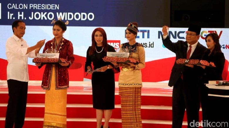 Panas! Jokowi Singgung Ratusan Ribu Hektare Lahan Prabowo di Kaltim dan Aceh Panas! Jokowi Singgung Ratusan Ribu Hektare Lahan Prabowo di Kaltim dan Aceh