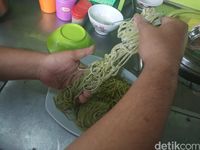 Mie Sawi Hijau Racikan Motivamie yang Gurih Alami dari Ungaran