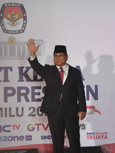 Gaya Prabowo di debat kedua capres 2019.