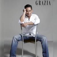 Tommy Tjokro juga bikin pangling saat tampil sebagai model yang menghiasi halaman majalah. Foto: Instagram @tomtjok