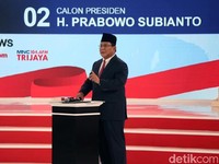 Prabowo Sebut Pembangunan Infrastruktur Grasa Grusu, Jokowi Membantah