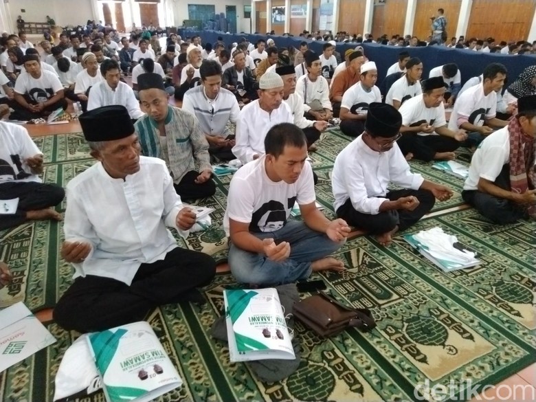 Jelang Debat Kedua, Ulama Muda Ciamis Doakan Jokowi-Maruf Jelang Debat Kedua, Ulama Muda Ciamis Doakan Jokowi-Maruf