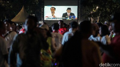 Meski Ada Ledakan, Nobar Debat di Parkit Tetap Berjalan Lancar
