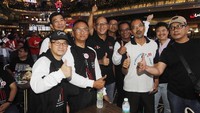 Turut hadir Alumni UI for Jokowi Den Giovanno, Wakil Ketua Tim Kampanye Nasional (TKN) Joko Widodo-Maruf Amin, Rosan Roeslani dan juga turut hadir Pengusaha Muda David Christian dan Blogger Akbar Rais yang menjadi pembicara saat menghadiri acara nonton bareng (Nobar) debat capres kedua di Jakarta. Foto: dok. Kita Satu