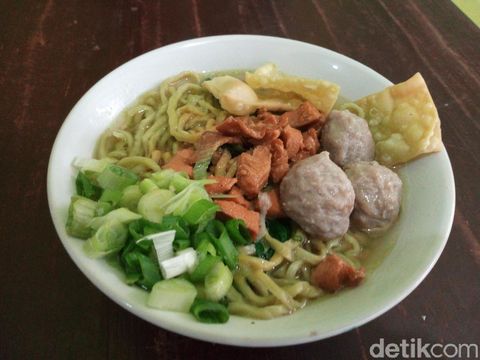 Mie Sawi Hijau Racikan Motivamie yang Gurih Alami dari Ungaran