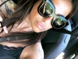 Hot Mom! Ibu Pesepakbola Muda Italia Ini Eksis Banget di Medsos