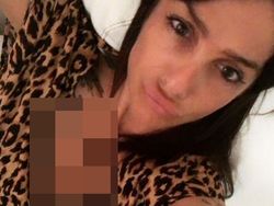 Hot Mom! Ibu Pesepakbola Muda Italia Ini Eksis Banget di Medsos