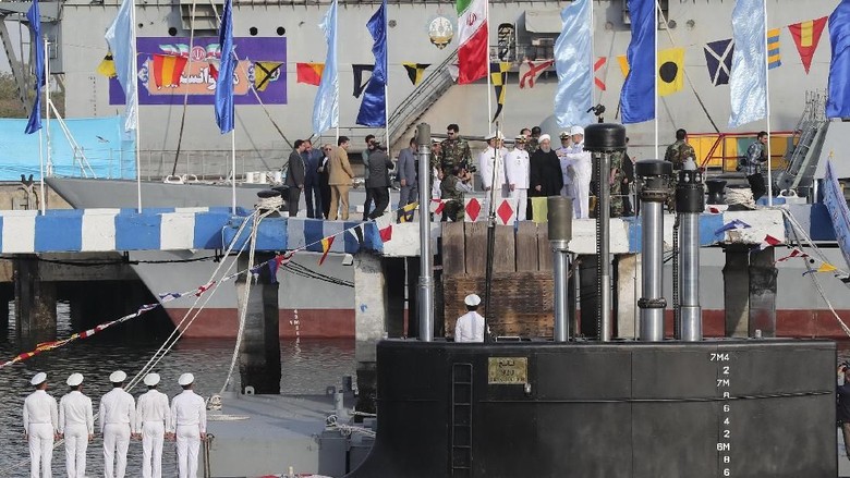 Iran Pamerkan Kapal Selam Baru, Mampu Tembakkan Rudal Jelajah Iran Pamerkan Kapal Selam Baru, Mampu Tembakkan Rudal Jelajah