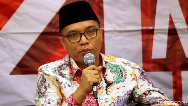 Anggota MPR RI dari Fraksi PPP, Achmad Baidowi, menjadi pembicara dalam Diskusi Empat Pilar MPR RI dengan Tema 'Potensi Golput di Pemilu 2019' di Media Center MPR/DPR RI, Jakarta, Senin (18/2/2019).