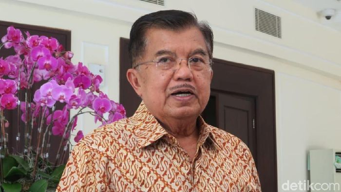 Foto: Wakil Presiden Jusuf Kalla (JK) (Noval-detikcom). Foto: Wakil Presiden Jusuf Kalla (JK) (Noval-detikcom).