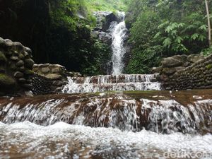 Foto: Air Terjun Cantik dekat Tol Trans Jawa Semarang