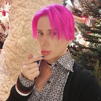 Oli London tergila-gila dengan Jimin, salah satu member dari grup K-Pop BTS. K-popers itu pun melakukan operasi plastik demi menyerupai Jimin. Foto: Instagram (@londonoli)