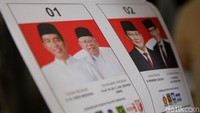 Pelipatan dan penyortiran surat suara tersebut terdiri dari surat suara untuk pencoblosan Presiden, DPR, DPD dan DPRD.  