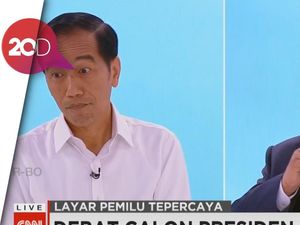 Penampakan Ekspresi Jokowi Saat Diserang Soal Infrastruktur