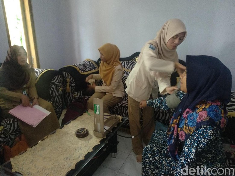 Wanita Pemakan Sabun Probolinggo Diperiksa Dokter, Ini Hasilnya Wanita Pemakan Sabun Probolinggo Diperiksa Dokter, Ini Hasilnya