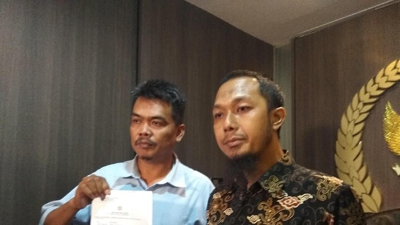 Dituding Sandiwara, Petani Bawang yang Nangis ke Sandi Temui Fadli Zon Dituding Sandiwara, Petani Bawang yang Nangis ke Sandi Temui Fadli Zon