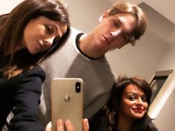 Hot Mom! Ibu Pesepakbola Muda Italia Ini Eksis Banget di Medsos