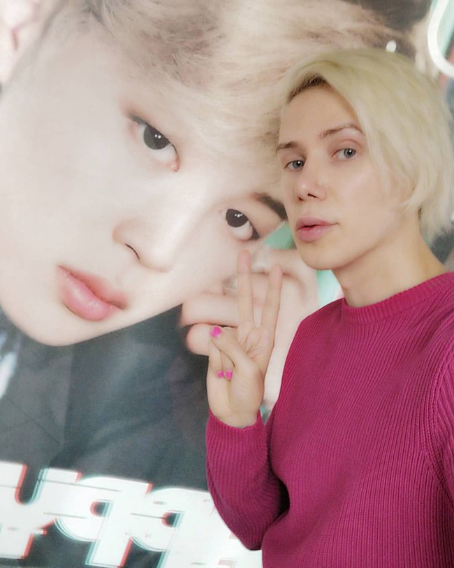 Dalam perubahannya untuk menjadi pria Korea, Oli melakukan banyak perubahan. Mulai dari melakuka prosedur pengecilan mata sampai suntik putih. Foto: Instagram (@londonoli)